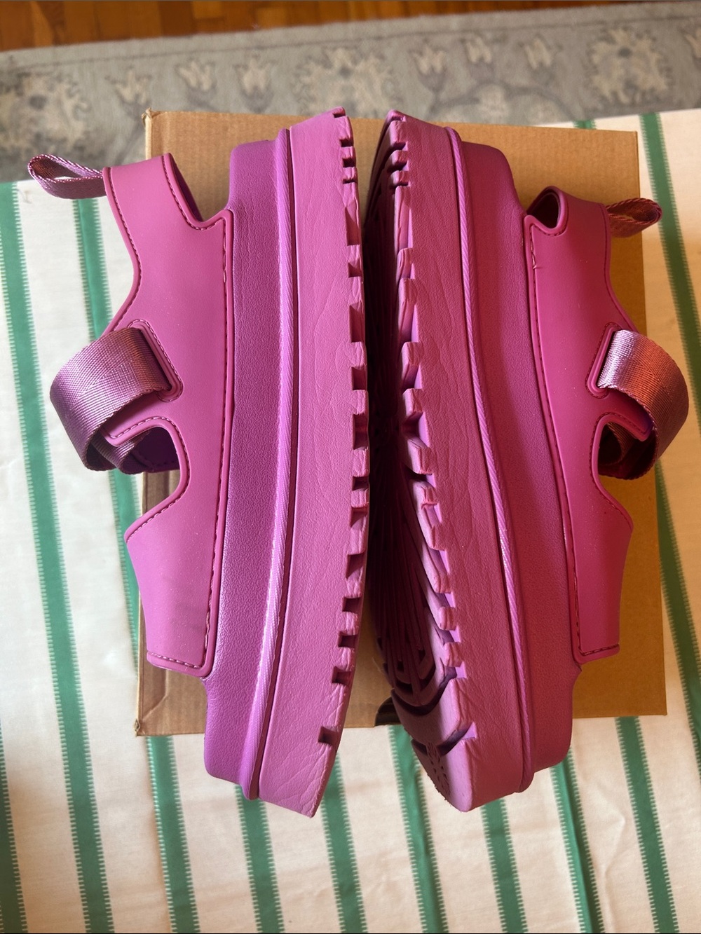 UGG Pink Platform Sandal - Picture 6 of 10